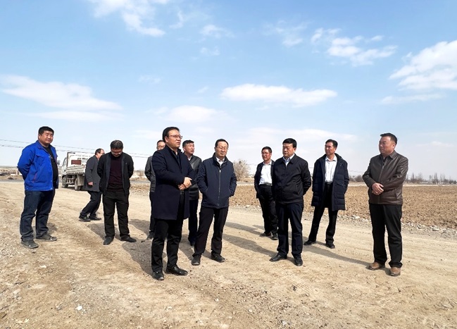 振興種業(yè)在行動(dòng),敦煌種業(yè)牽手奧凱種機(jī)、大禹節(jié)水現(xiàn)場(chǎng)對(duì)接推進(jìn)千畝智慧種業(yè)示范園區(qū)建設(shè)項(xiàng)目